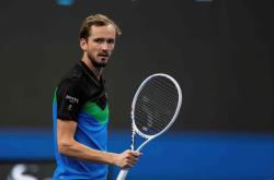 开云体育APP下载-关于日本网球队力克西班牙网球队，梅德韦杰夫打破历史纪录的信息