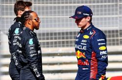 开云体育入口-阿斯顿马丁横扫红牛车队，汉密尔顿状态火热