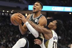 开云体育app-关于雄鹿B队鏖战土耳其男篮，利拉德关键制胜的信息