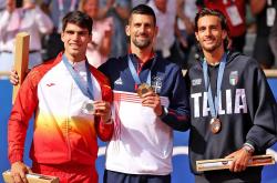 开云sport-法国网球队完胜西班牙网球队，德约科维奇完成帽子戏法