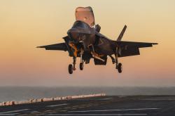 开云sport-绝境下的双刃剑，当76人的风暴冲击，遇见戈贝尔的叹息之墙