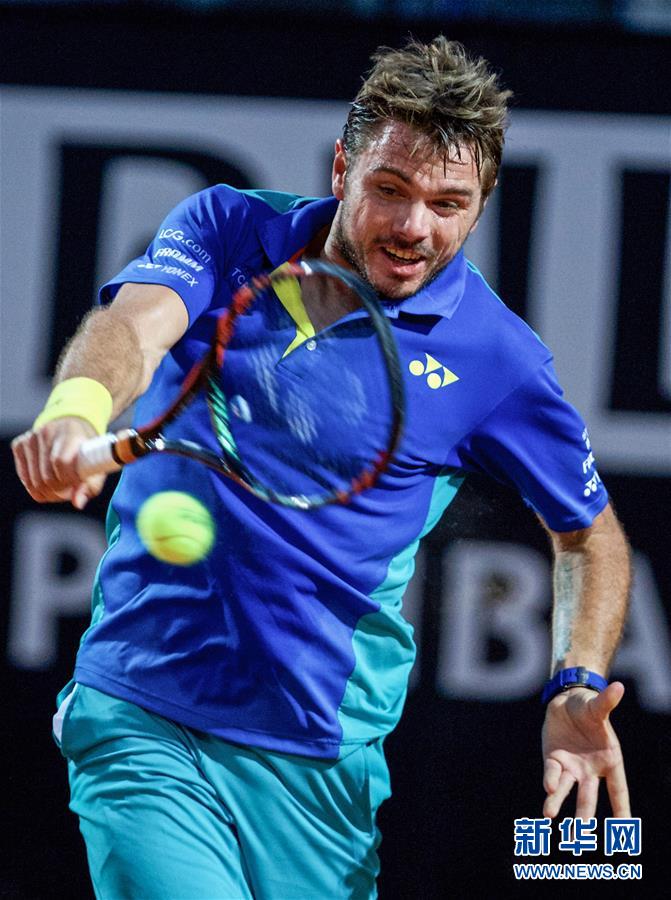 西班牙网球队逆转意大利网球队，瓦林卡制霸全场