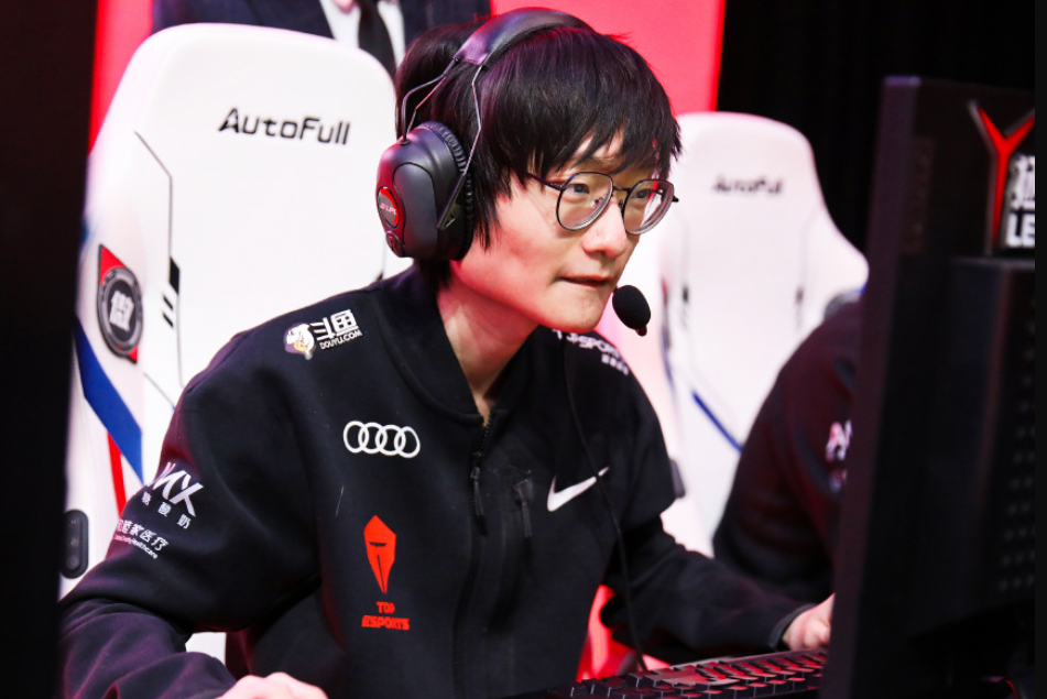 SBTC绝杀WBG，Knight2完成帽子戏法