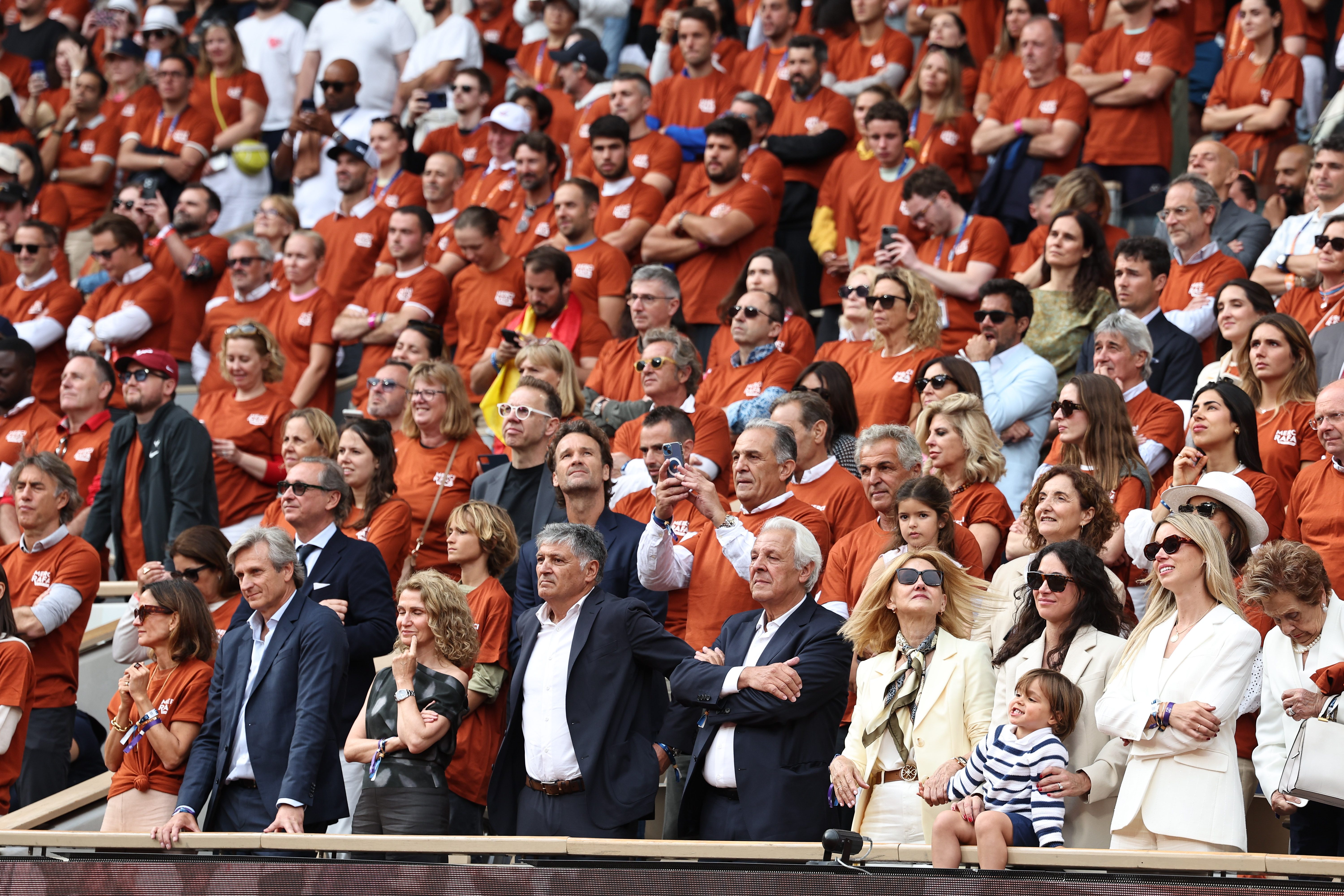 包含日本网球队碾压德国网球队，纳达尔制霸全场的词条