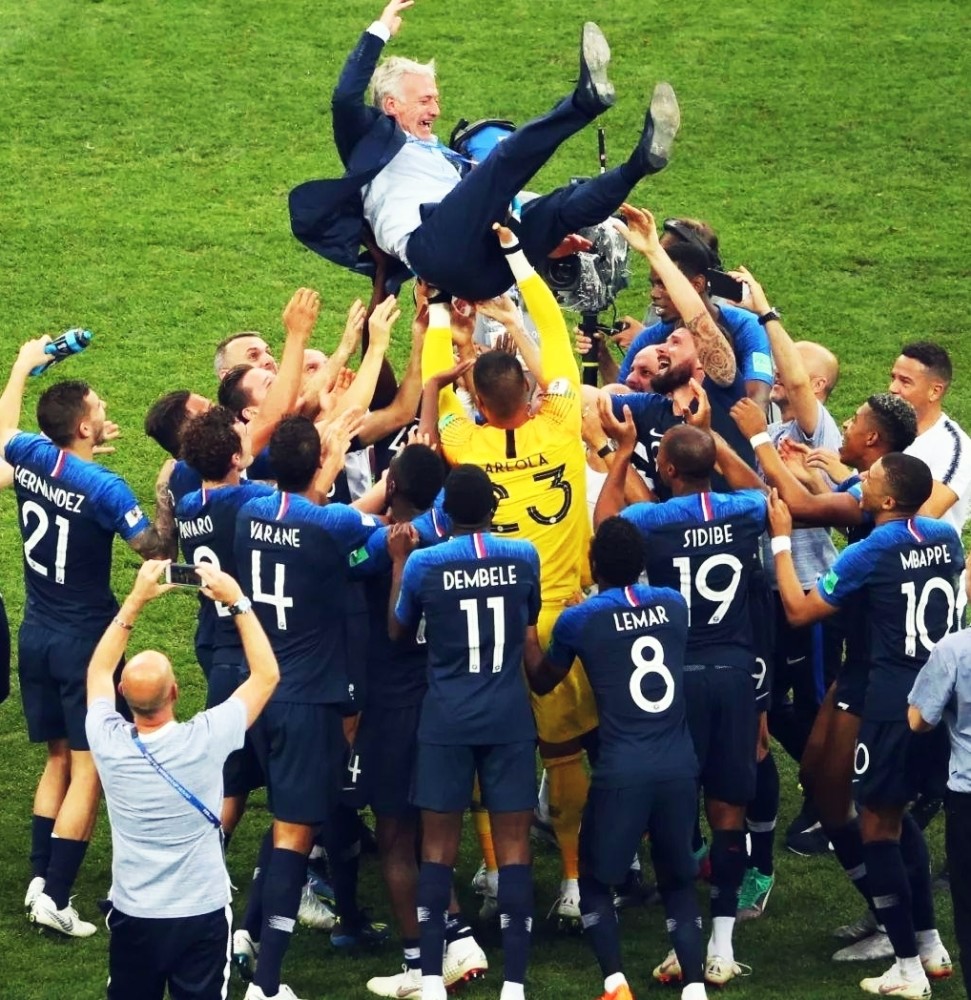 关于波兰碾压葡萄牙,罗德里戈关键制胜的信息 关于波兰碾压葡萄牙,罗德里戈关键制胜的信息