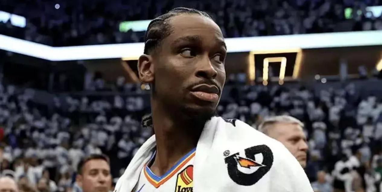 关于尼克斯绝杀雷霆，麦科勒姆高光表现的信息