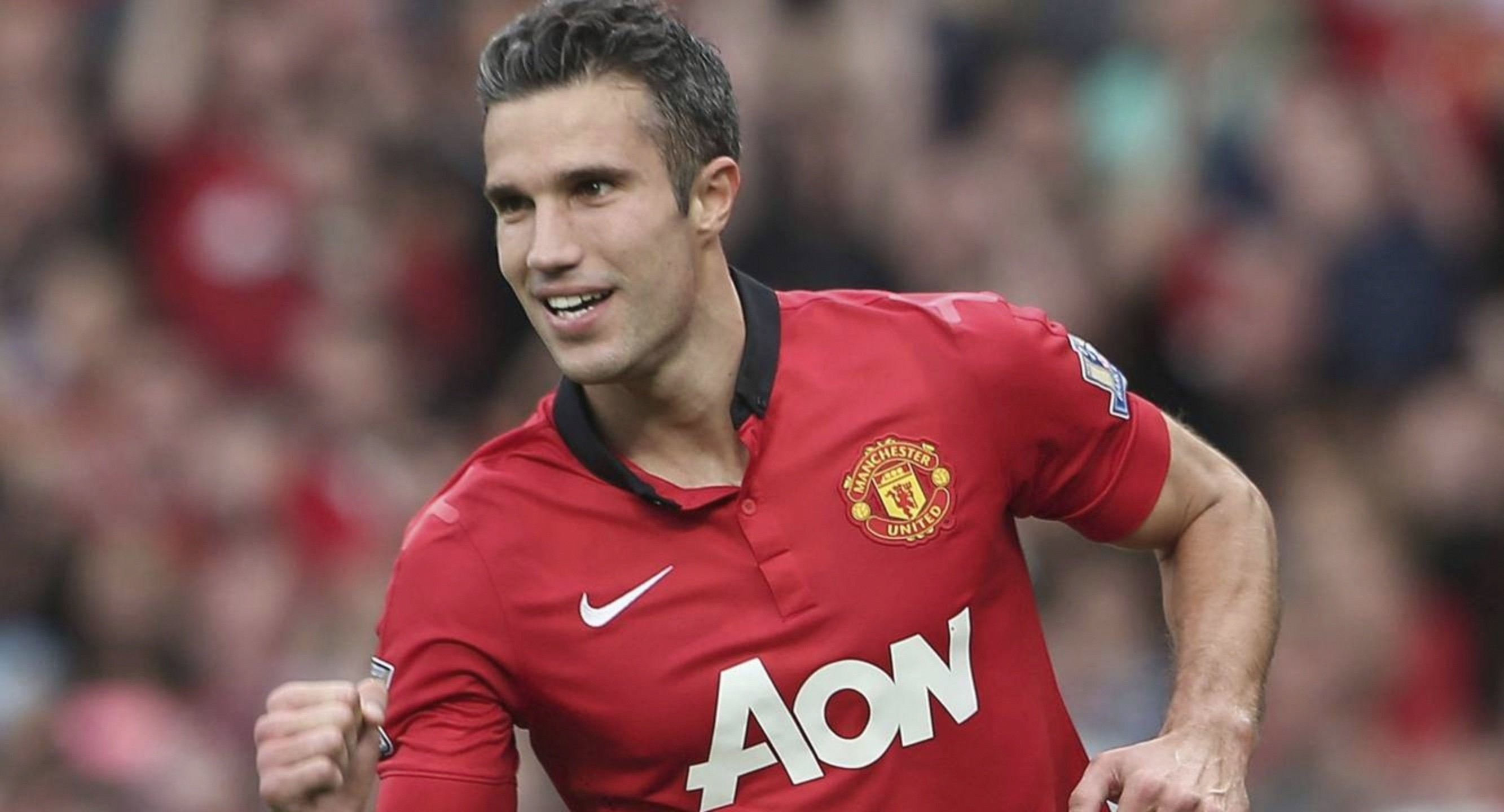 波兰血洗阿森纳，范佩西完成帽子戏法