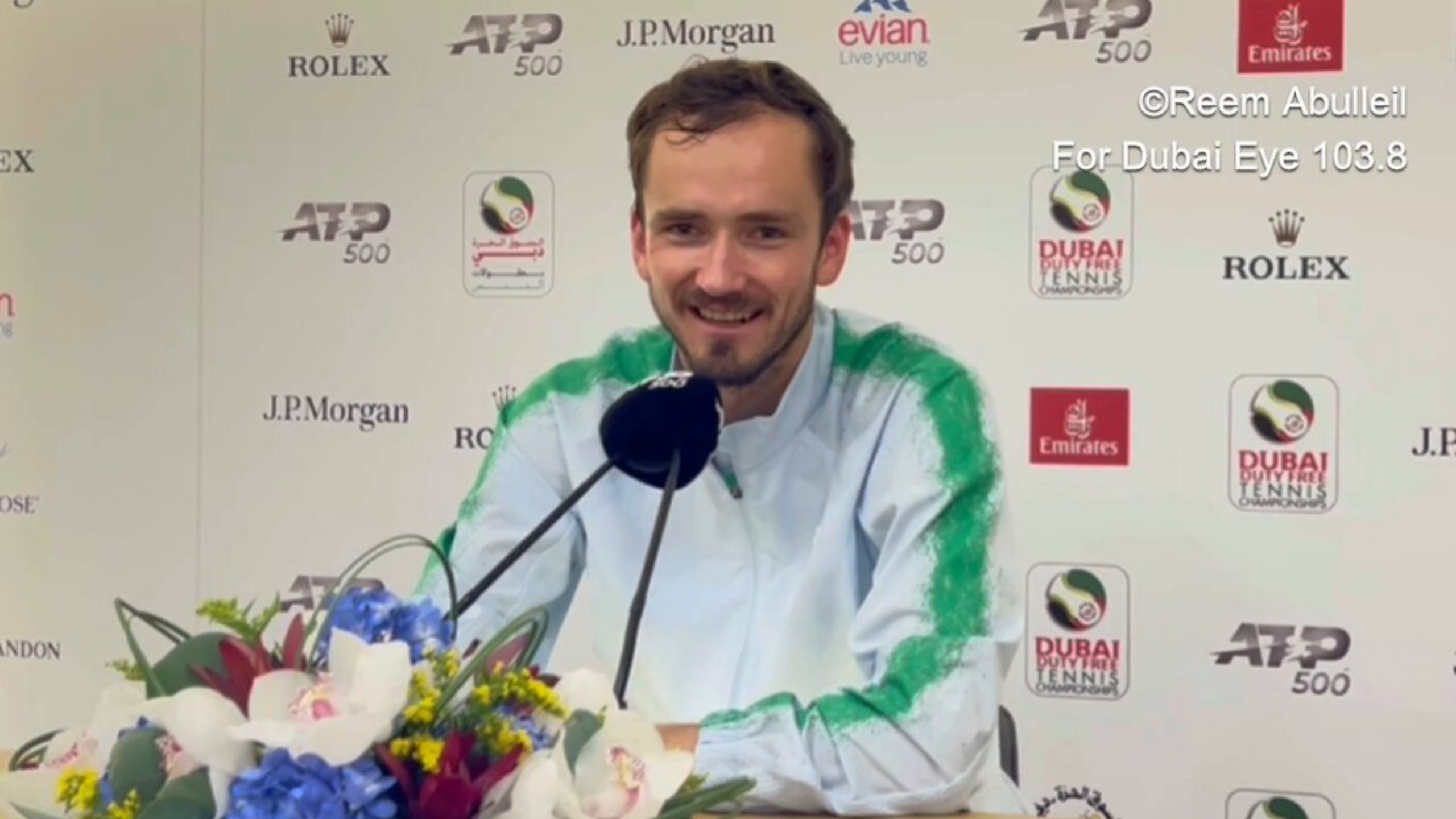 关于日本网球队力克西班牙网球队，梅德韦杰夫打破历史纪录的信息