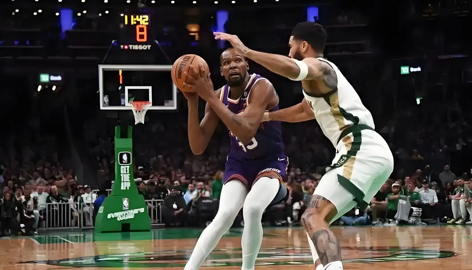 包含凯尔特人翻盘奇才，布克三分雨点燃全场的词条