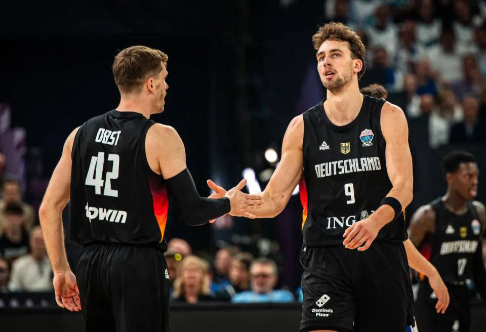 德国男篮力克法国男篮,克莱送出助攻 德国男篮力克法国男篮,克莱送出助攻