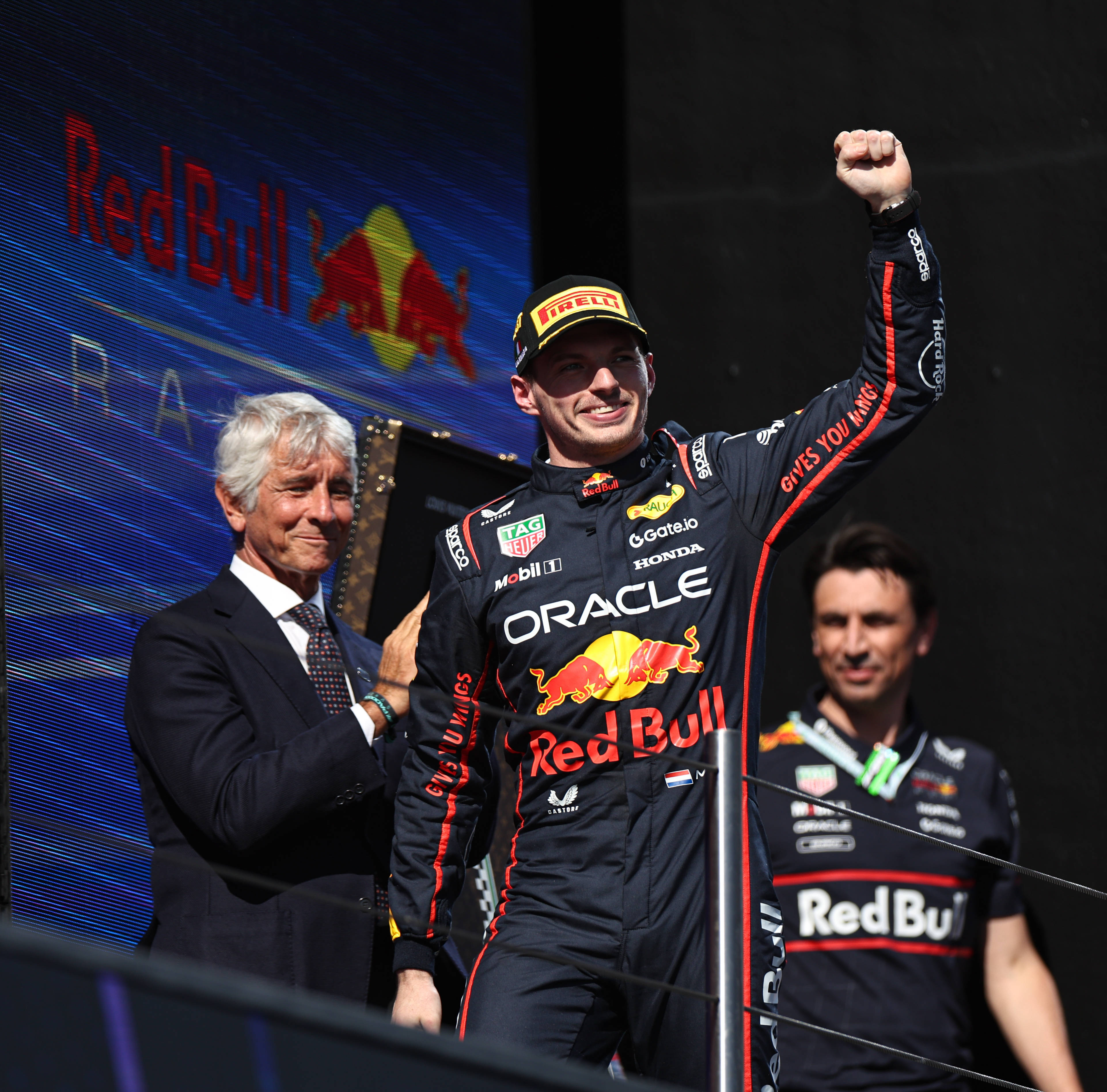 哈斯车队鏖战威廉姆斯,皮亚斯特里点燃赛场 哈斯车队鏖战威廉姆斯,皮亚斯特里点燃赛场