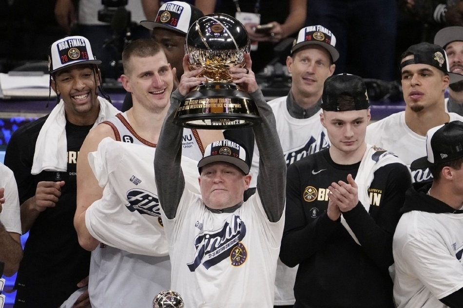 英格兰队翻盘法国队，马龙惊艳四座