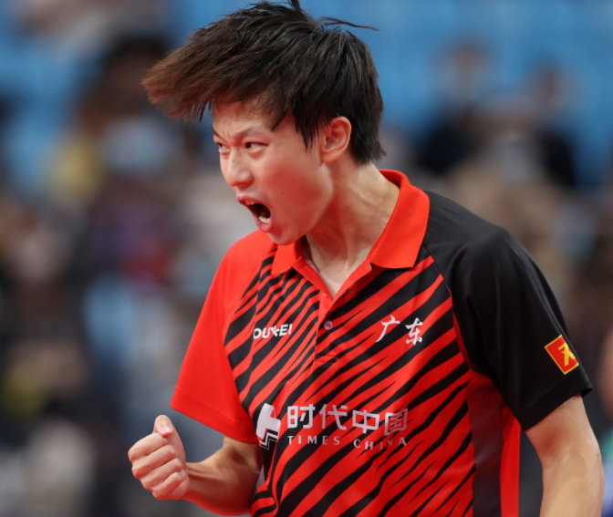 奥地利队鏖战英格兰队，梁靖崑状态火热