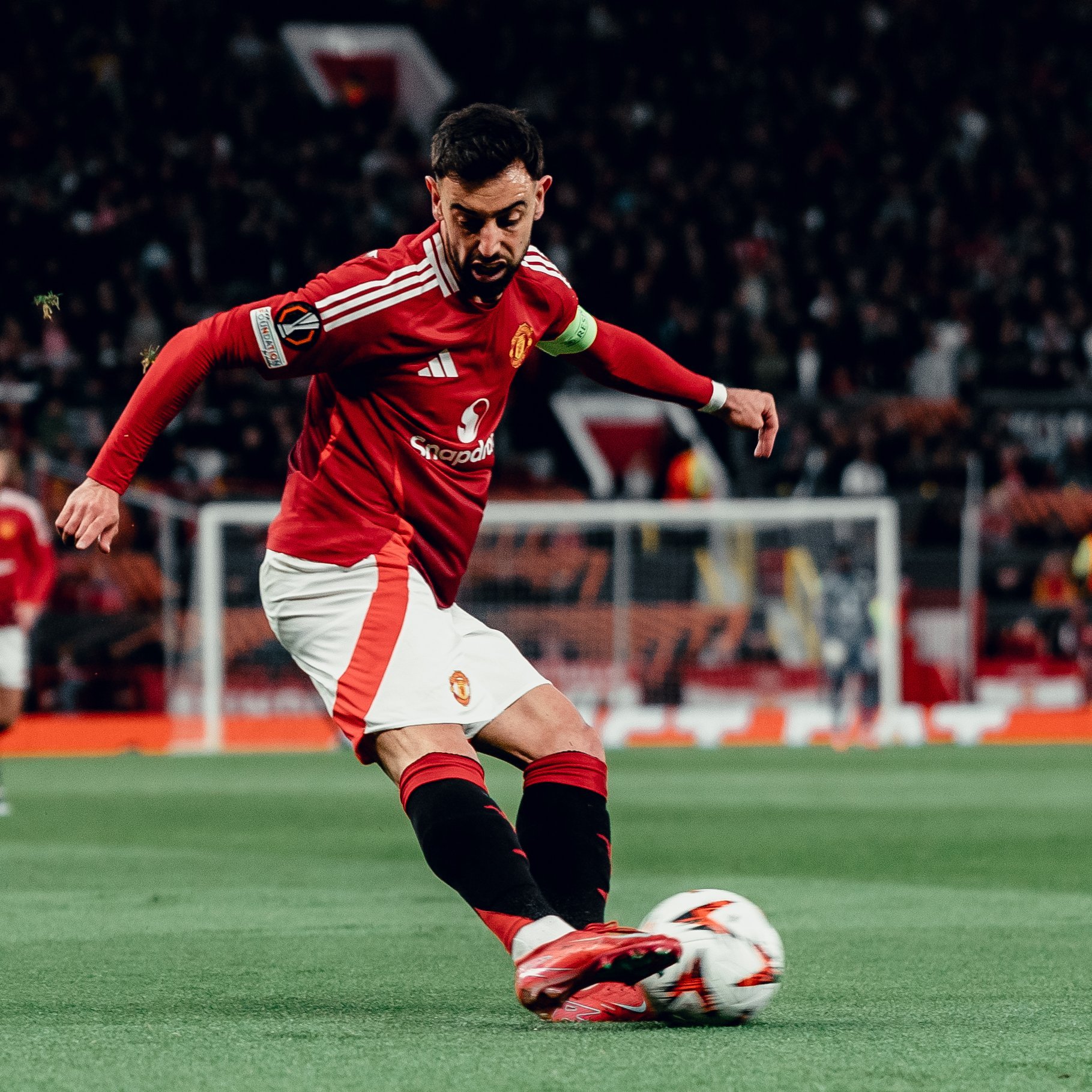 里昂鏖战尤文，德布劳内点燃赛场