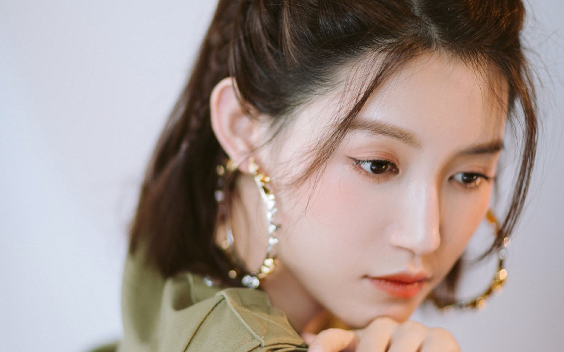 佩德里独舞与高原雄鹰的集体翱翔，绿茵场上同样响亮的证明之战