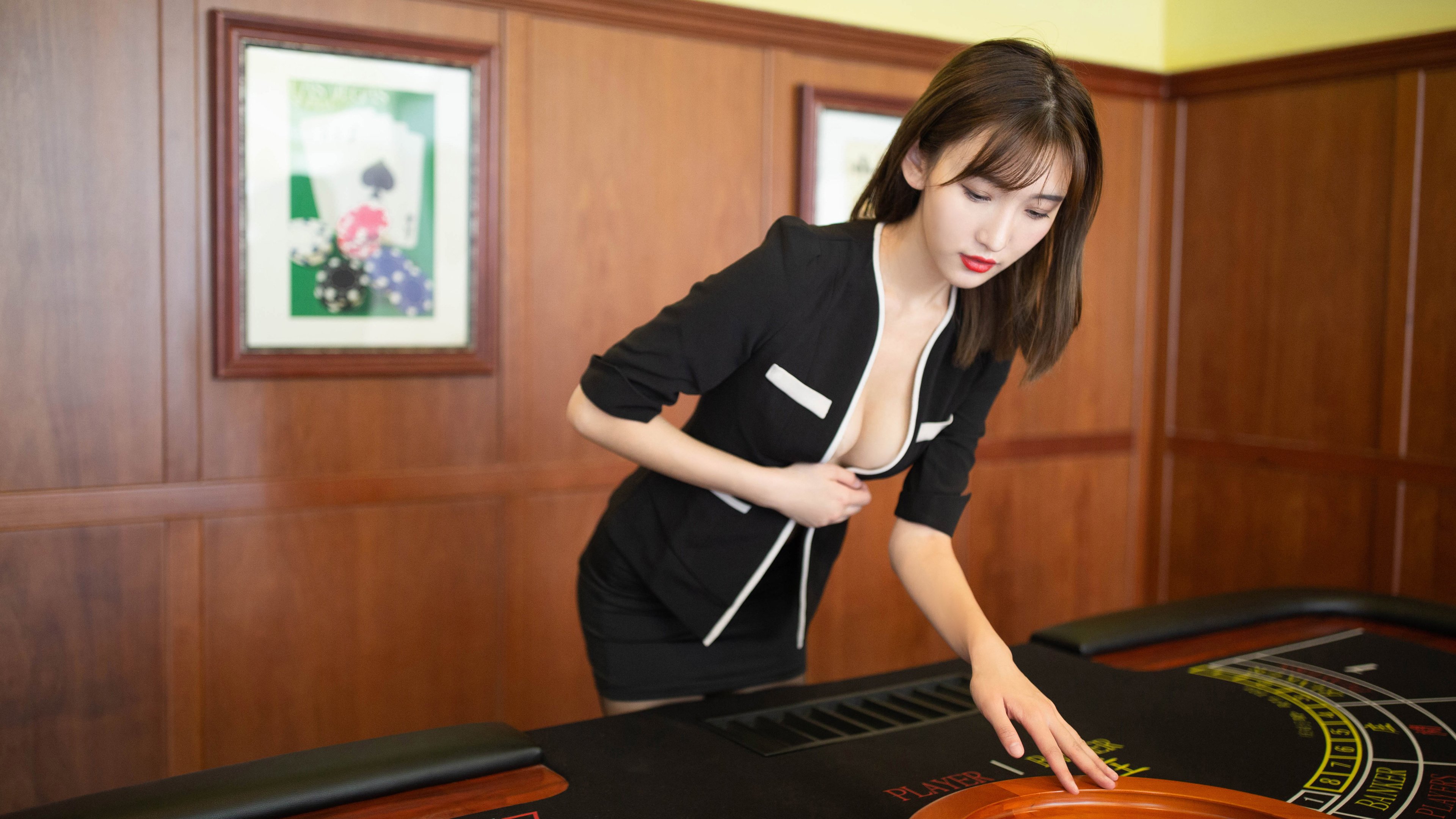 铁幕降临，雷霆窒息式防守，英格拉姆上演提前下班