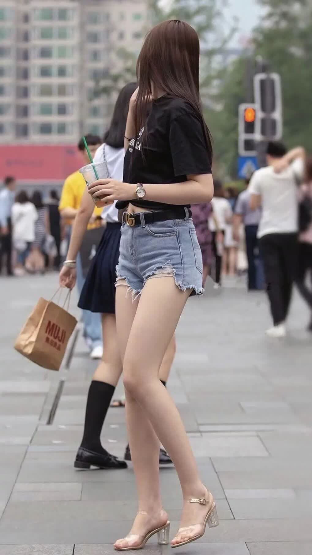 孤胆英雄的绝唱，2026世界杯D组，罗马尼亚的碾压与苏亚雷斯的致命一击